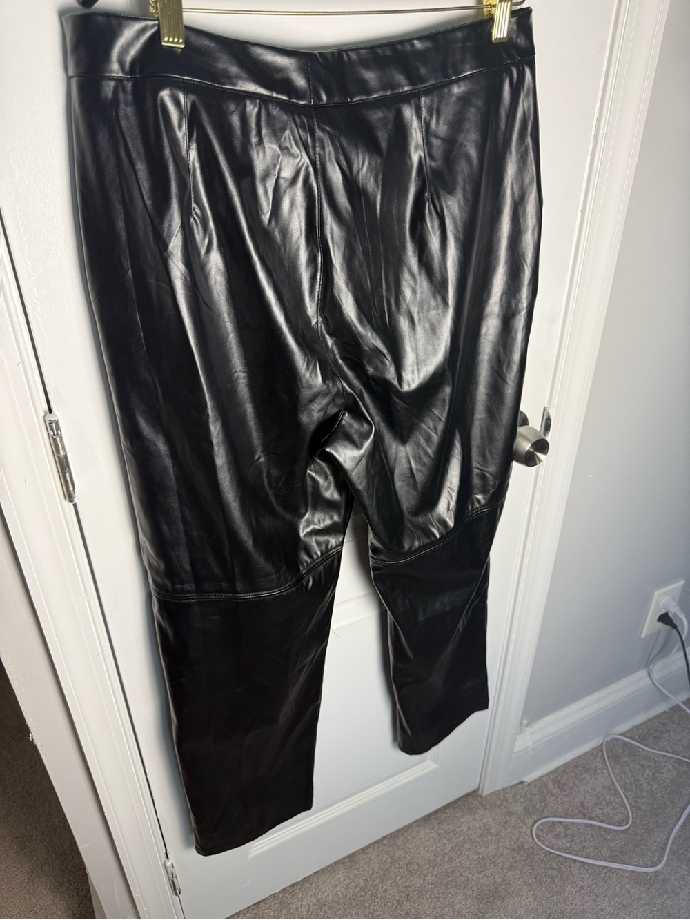 Halston Black Faux Leather Bomber Pants - Picture 2 of 3